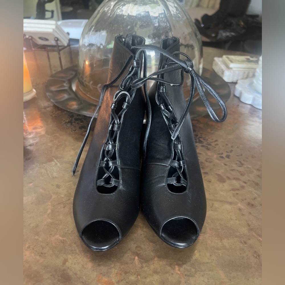 Preowned Salpy Open Toe Tie Booties In London Black Size 8.5